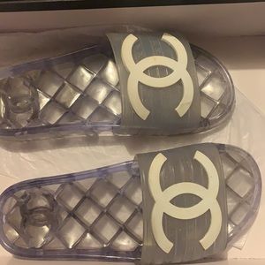 Chanel jelly slides
